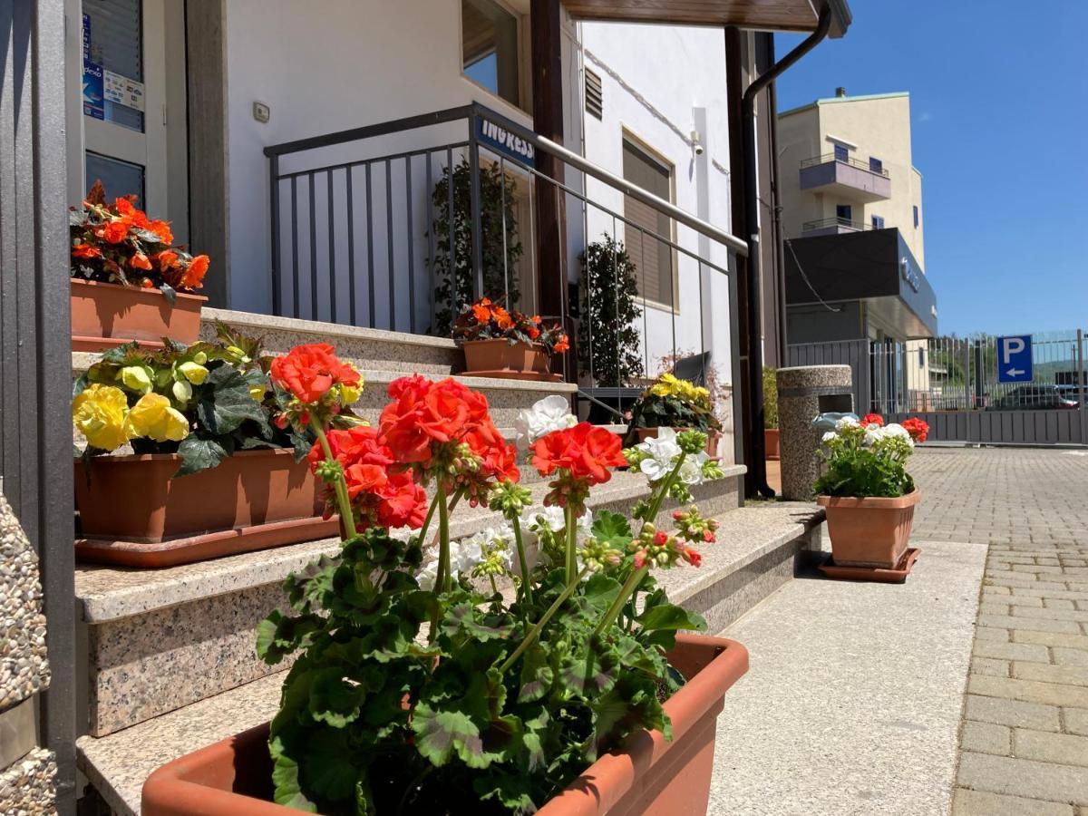 Hotel Il Diretto Potenza Exterior foto